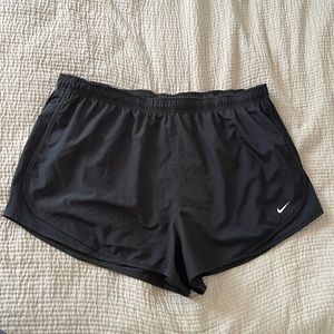 Nike Tempo plus size black on black lined shorts EUC